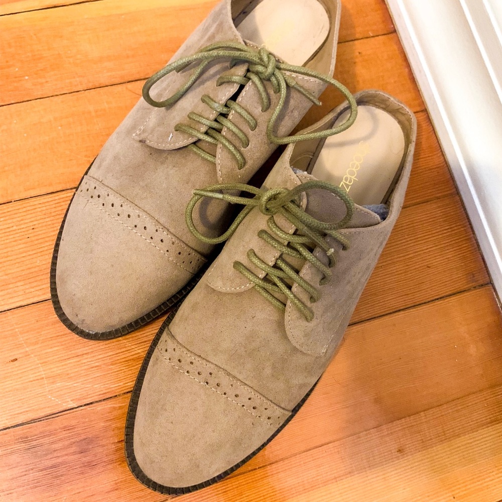 NWOB - Faux Suede Oxford Mules